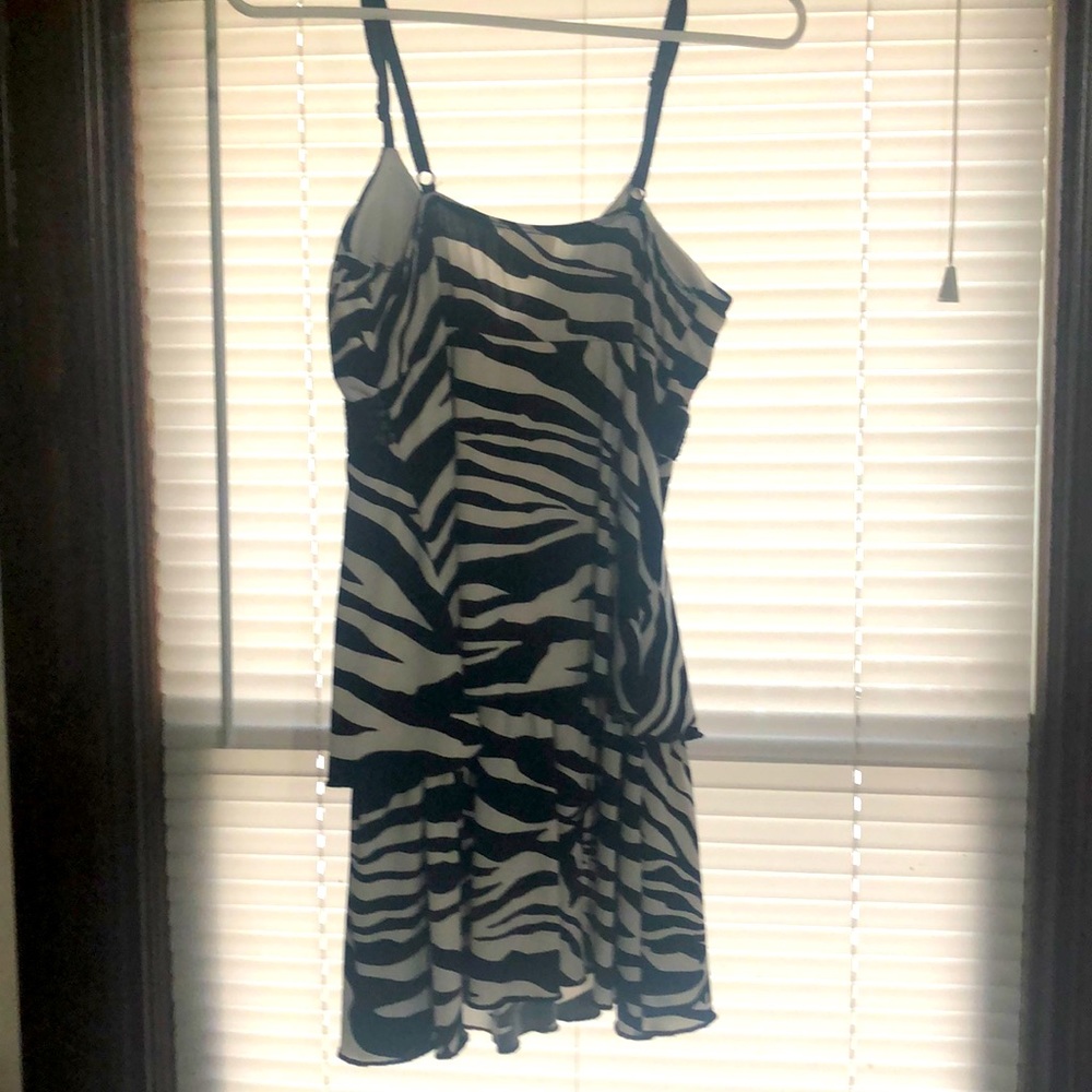 Zebra print top - Picture 2 of 3